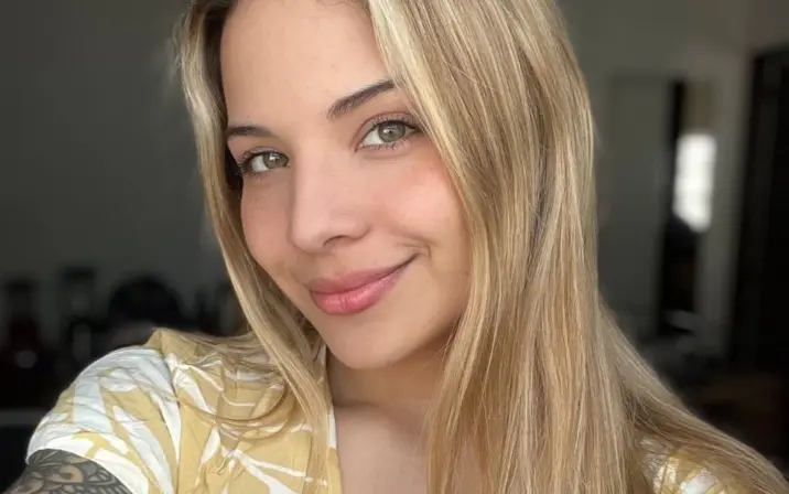 lea_vlmt - lea_vlmtt - Léa Valmont