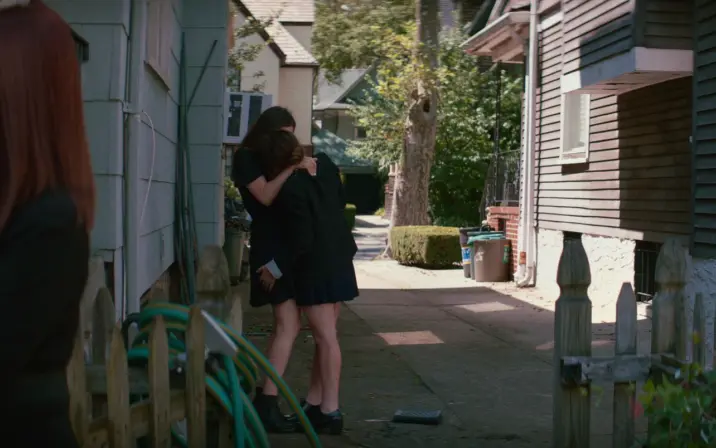 Molly Gordon