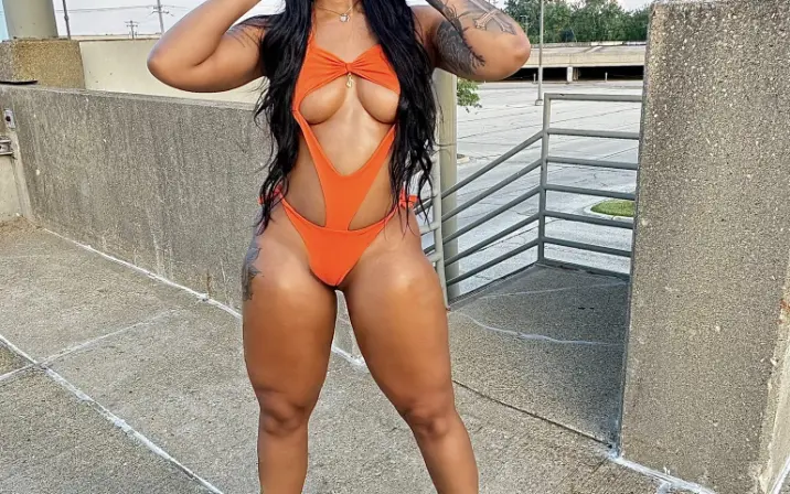 Jada Thorpe / Jayy__Dubb