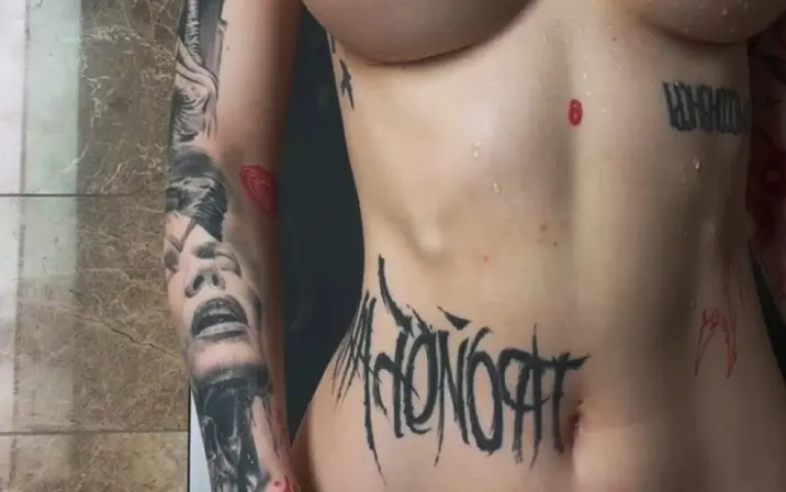 Victoria_Yummy aka @neproshena aka viktorika_chernetska