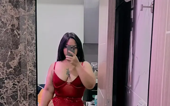 Armmyii aka Vietbumqueen - fat ass asian