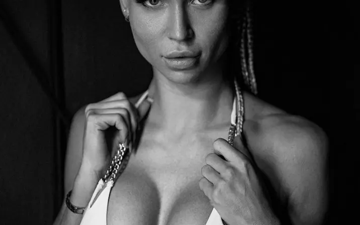 Janina DeVil