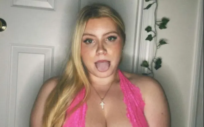 Sadie Stone aka Sadie8808
