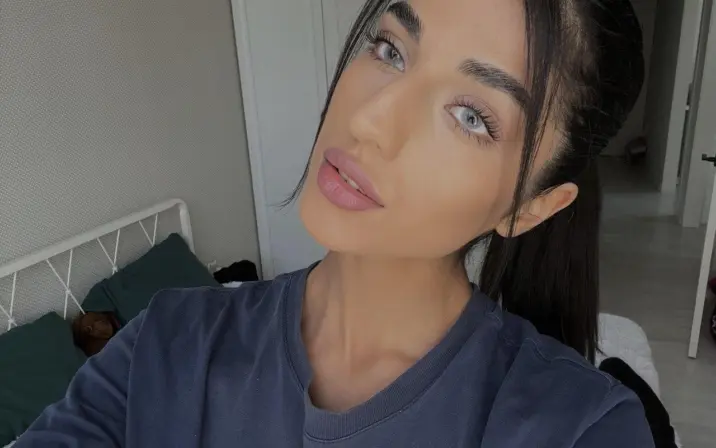 suzannedavise / Devilsgift_Katy