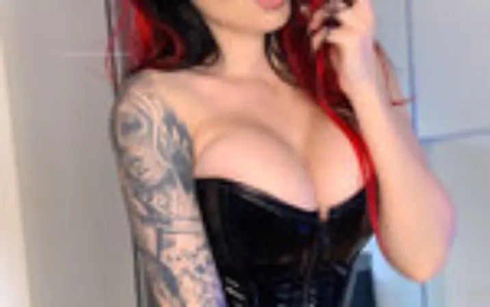 Starfuckedmodel