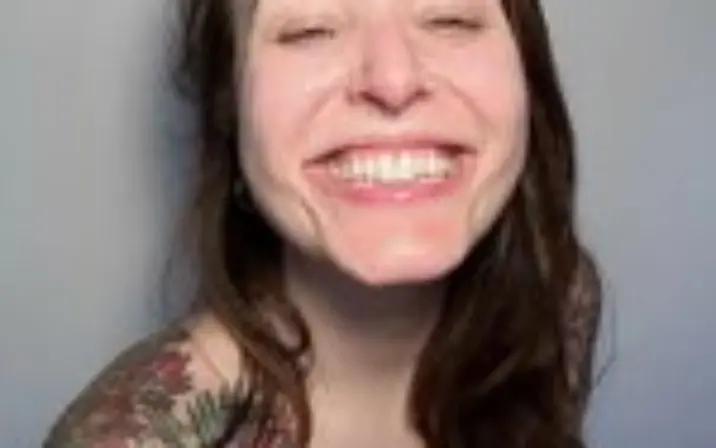 Bunny Barnett / thedolphingirl