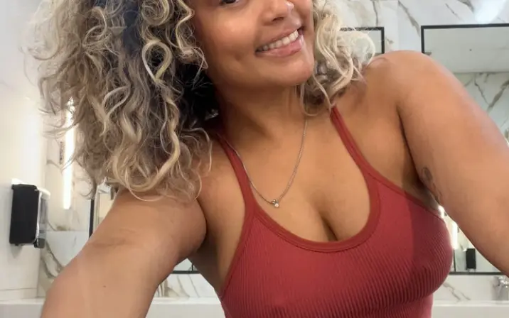 Yourblasianbaby - Viola Nguyen - Worldssmallestviola