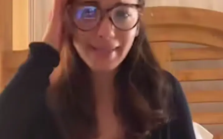 Ari Nicholle Gold - Honeydaze1, Zoeydaze21, arinicholle
