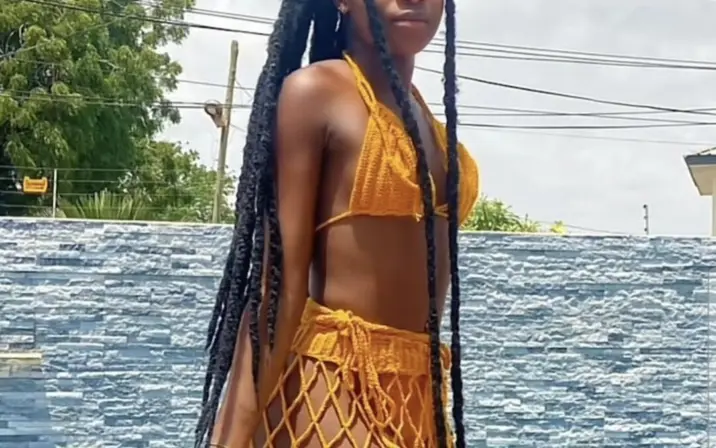 _____ayomi___________