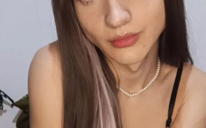 Isabella | @trans_shedevil