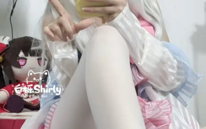 白栎Shirly@BailiKoi