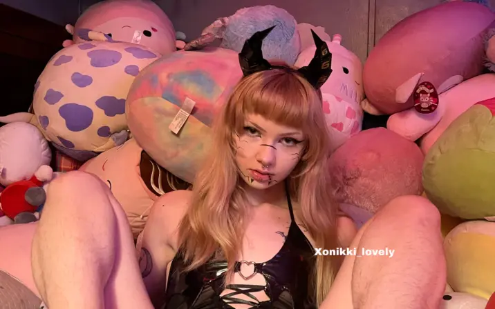 nikki lovely / xonikki_lovely / angelxnikki