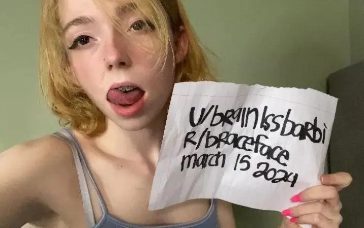 Avatar of brainlssbarbi