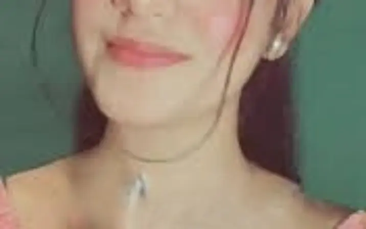 Ananya Sharma / Sia 121 tango