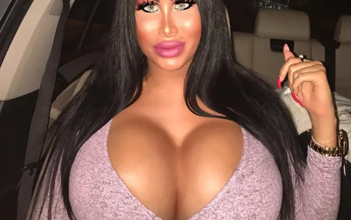 Real Barbie of Berlin | Paris Herms Deluxxxe