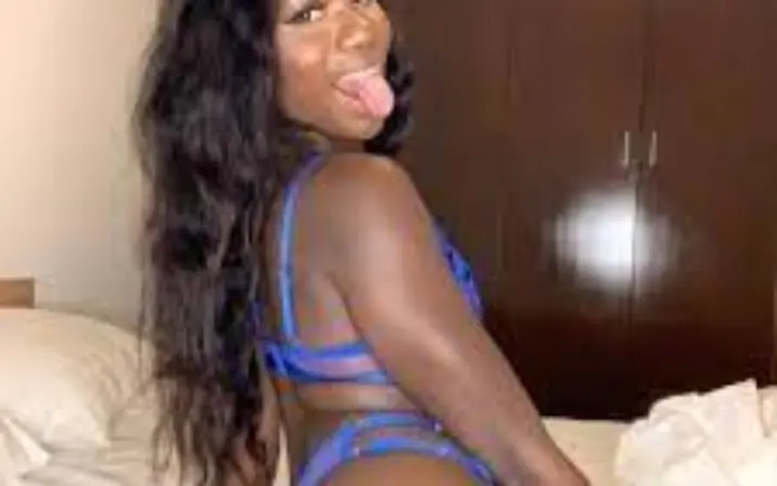 sarah-brown aka blackfoxxy