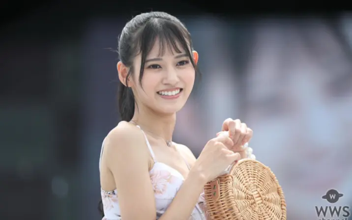 Umi Yatsugake 八掛うみ
