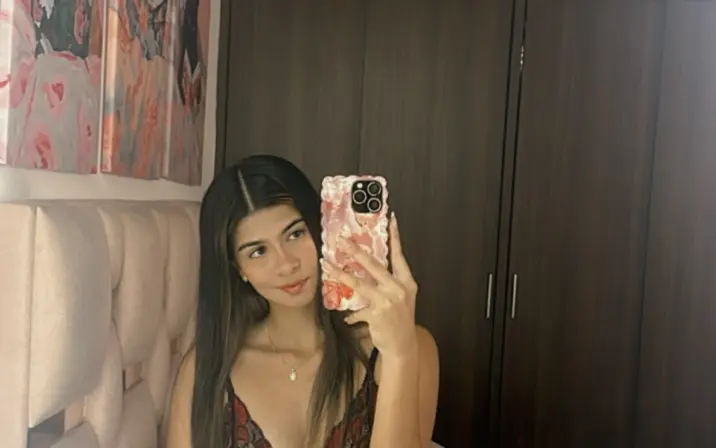 karen1116 - Karen Restrepo