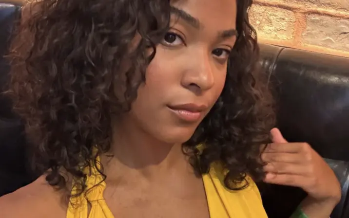 shelbischauble / Shelbi Schauble / Stacked News Lady