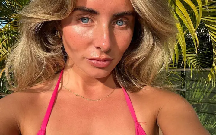 Bonnie Blue / bonnieblue_xoxo