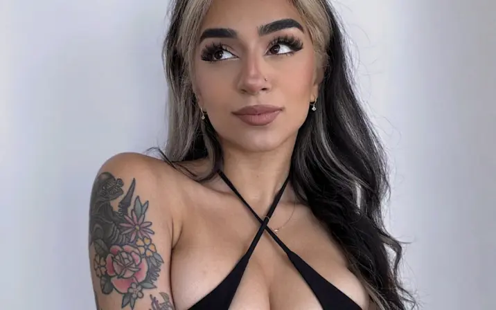 Saira Rose / sairaspooks