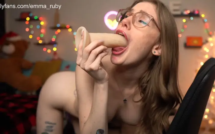 Emma Ruby (TheSaltLamb, SaltLamb)