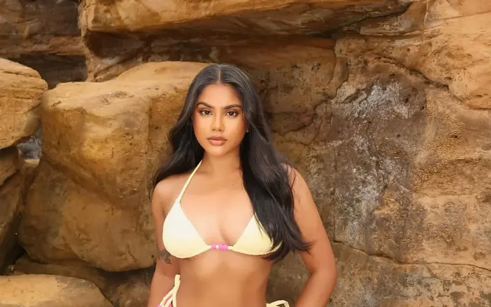 Shaniya Nisha | @shaniya_nisha