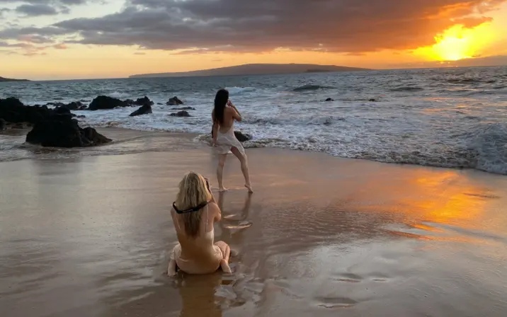 Claire Zeal / Clairezeal