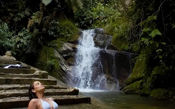 Marisa Minetti hotwife