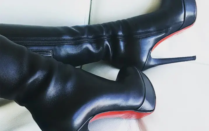 Lexi Sindel  / LexiSindel