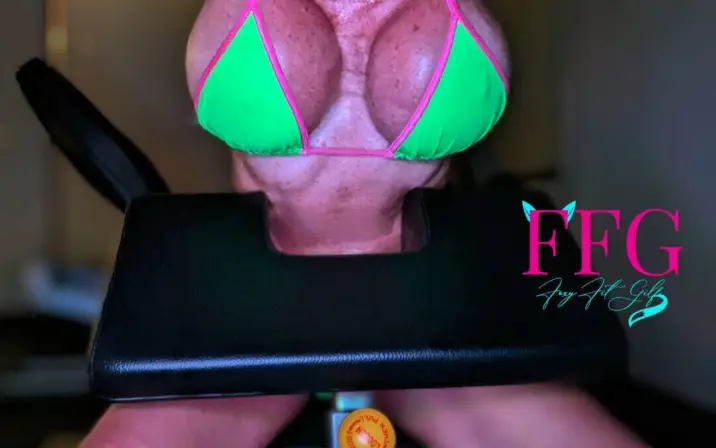 Summer Angel / FoxyFitGilf