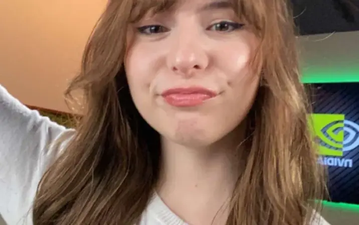Chelsea Cook / WhoisChelsea