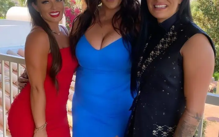 Nia Jax/Lina Fanene