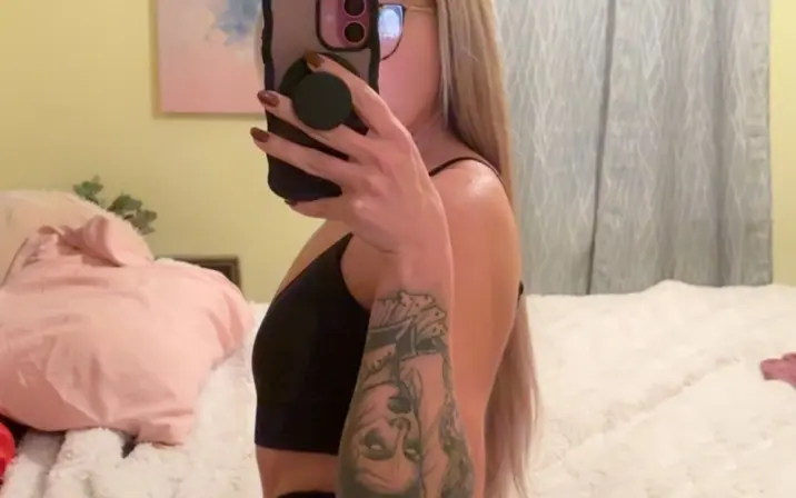 sadieshinigami / Toxic Barbie