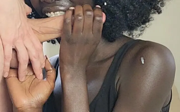 monamonhoe / itsmonamonhoe