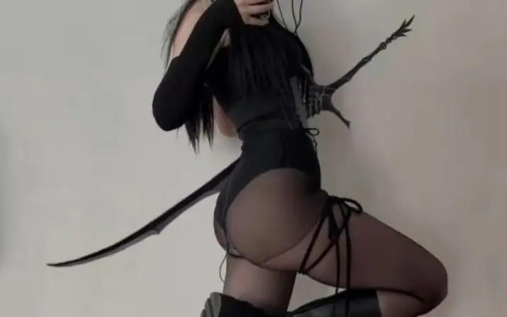 Goth Kitten