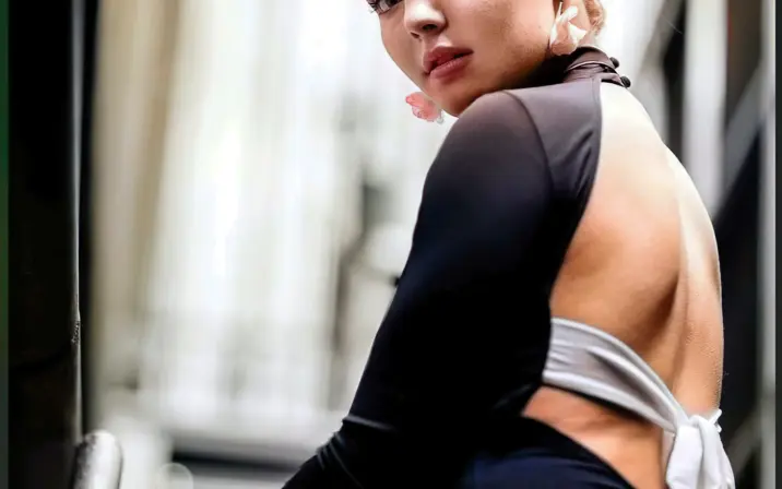 Camren Bicondova