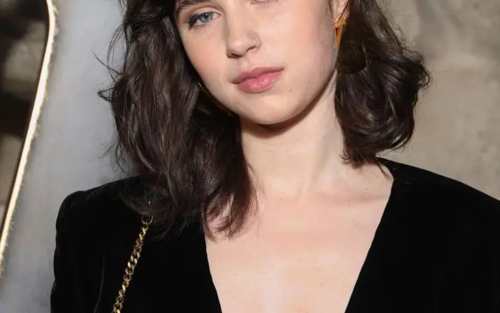 Clairo | Claire Cottrill