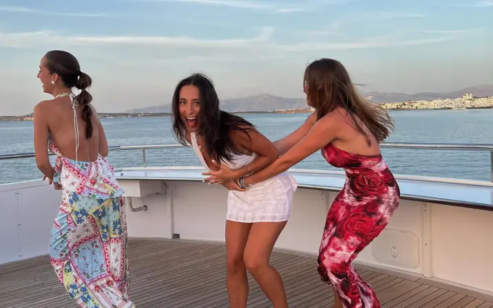 Sydney Costello / CoconutMilkMob