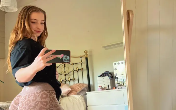 Isobel Hall/issye.fitness