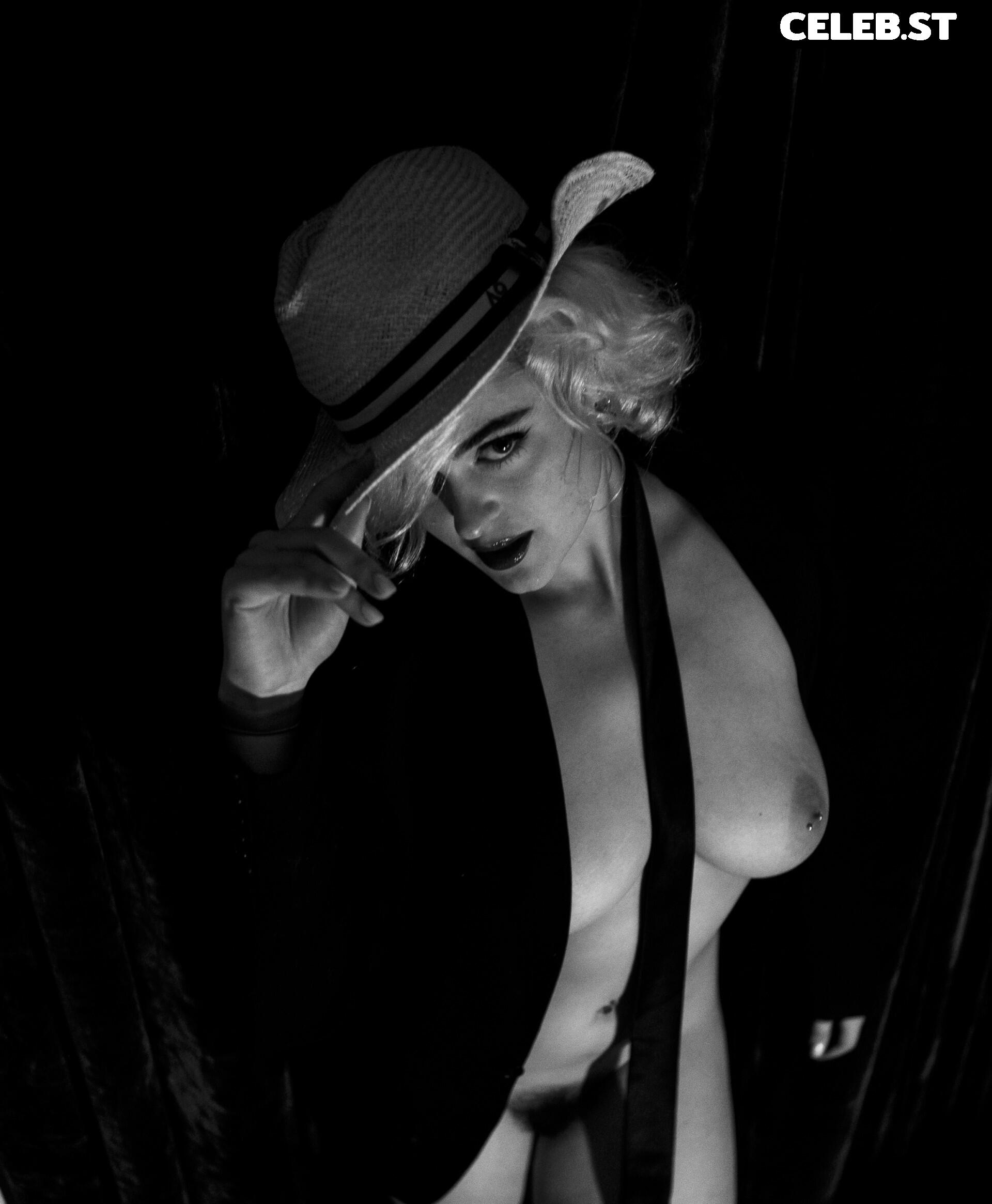Stefania Ferrario Image 913096