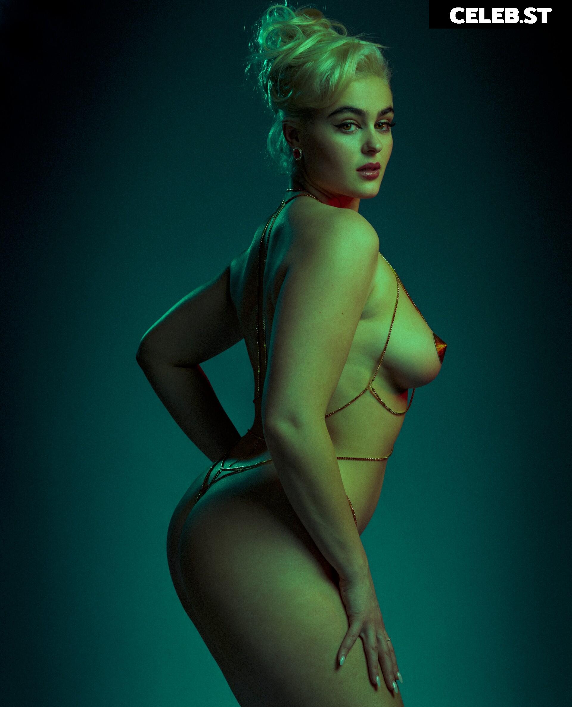 Stefania Ferrario Image 911053
