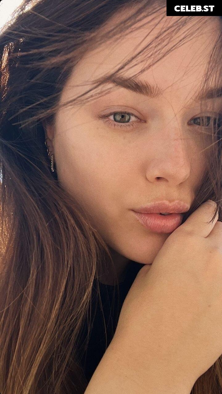 Lauren Summer Image 926543