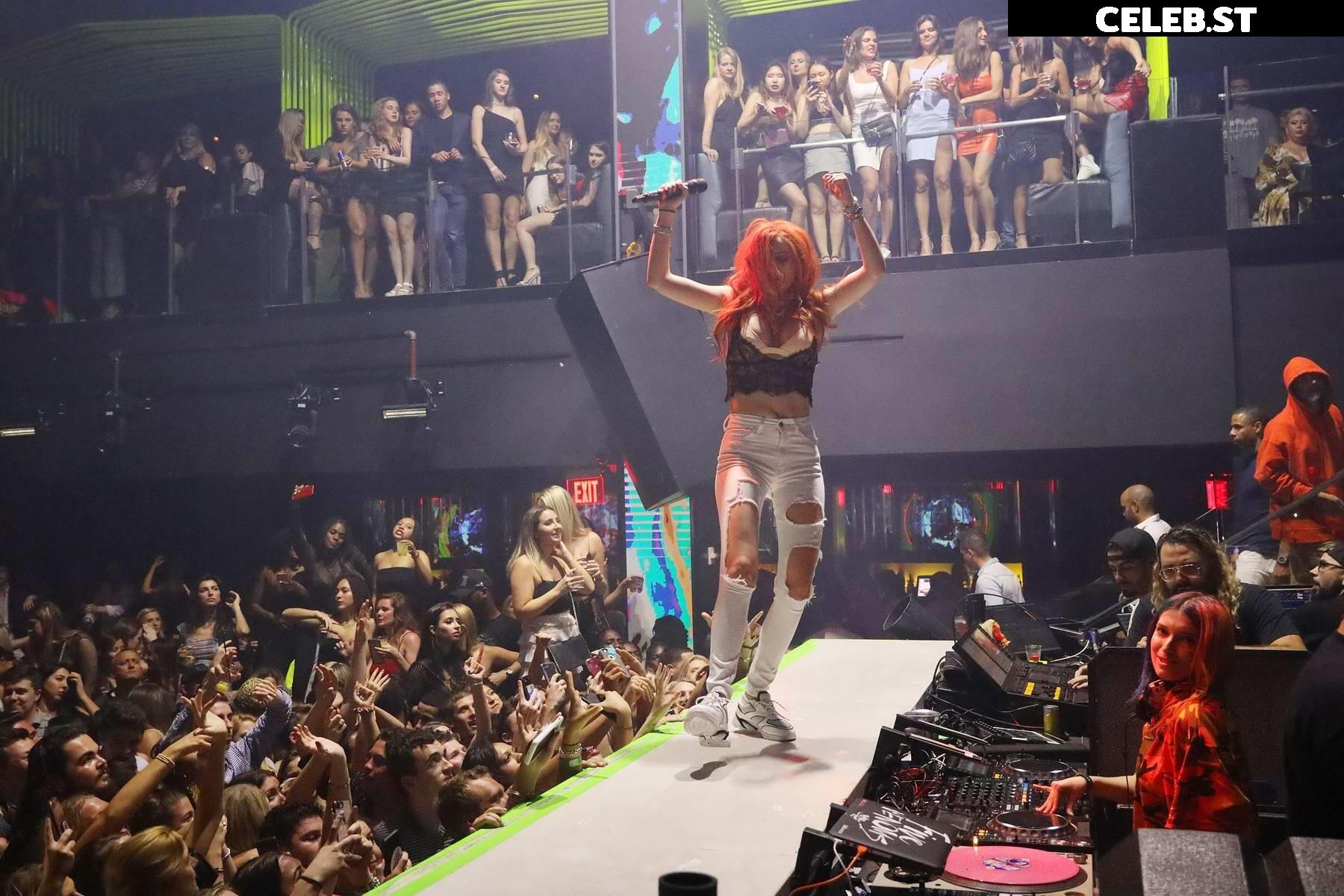 Bella Thorne Image 9885311