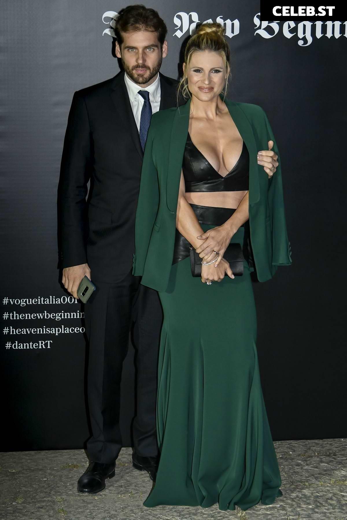 Michelle Hunziker Image 9885280