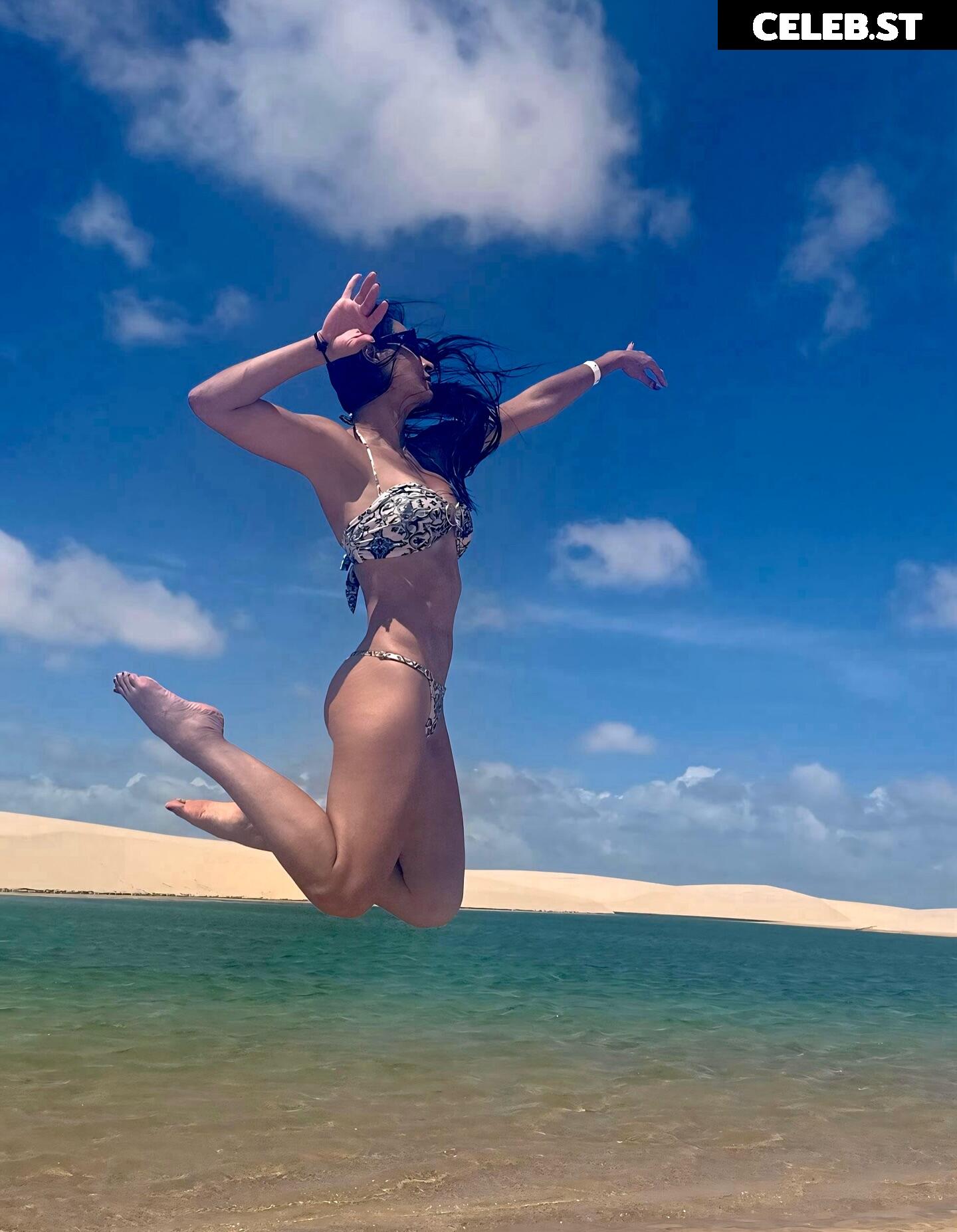 Jaqueline Carvalho (Jaque do Vôlei) Image 9880153