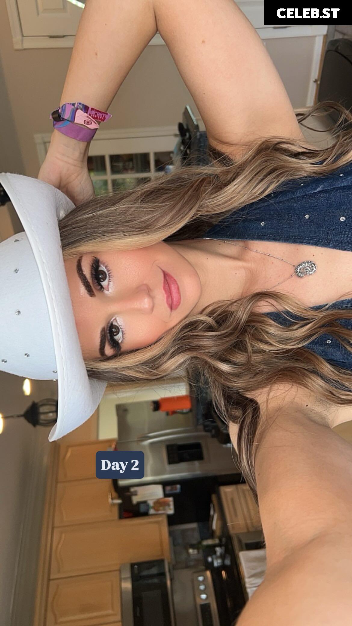 Gabby J David Image 9875322