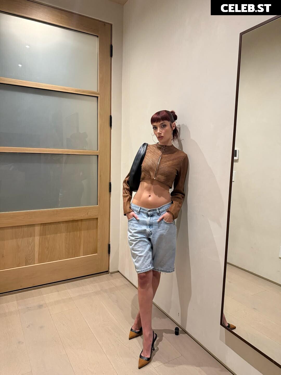 Olivia O&#039;Brien Image 9875226