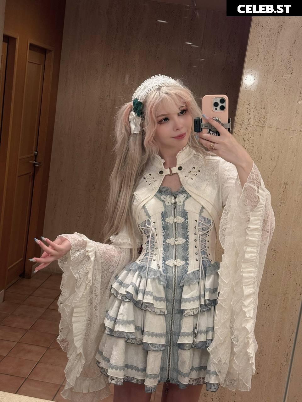 Dosya Gasai/Tsuki.Des Image 9873928