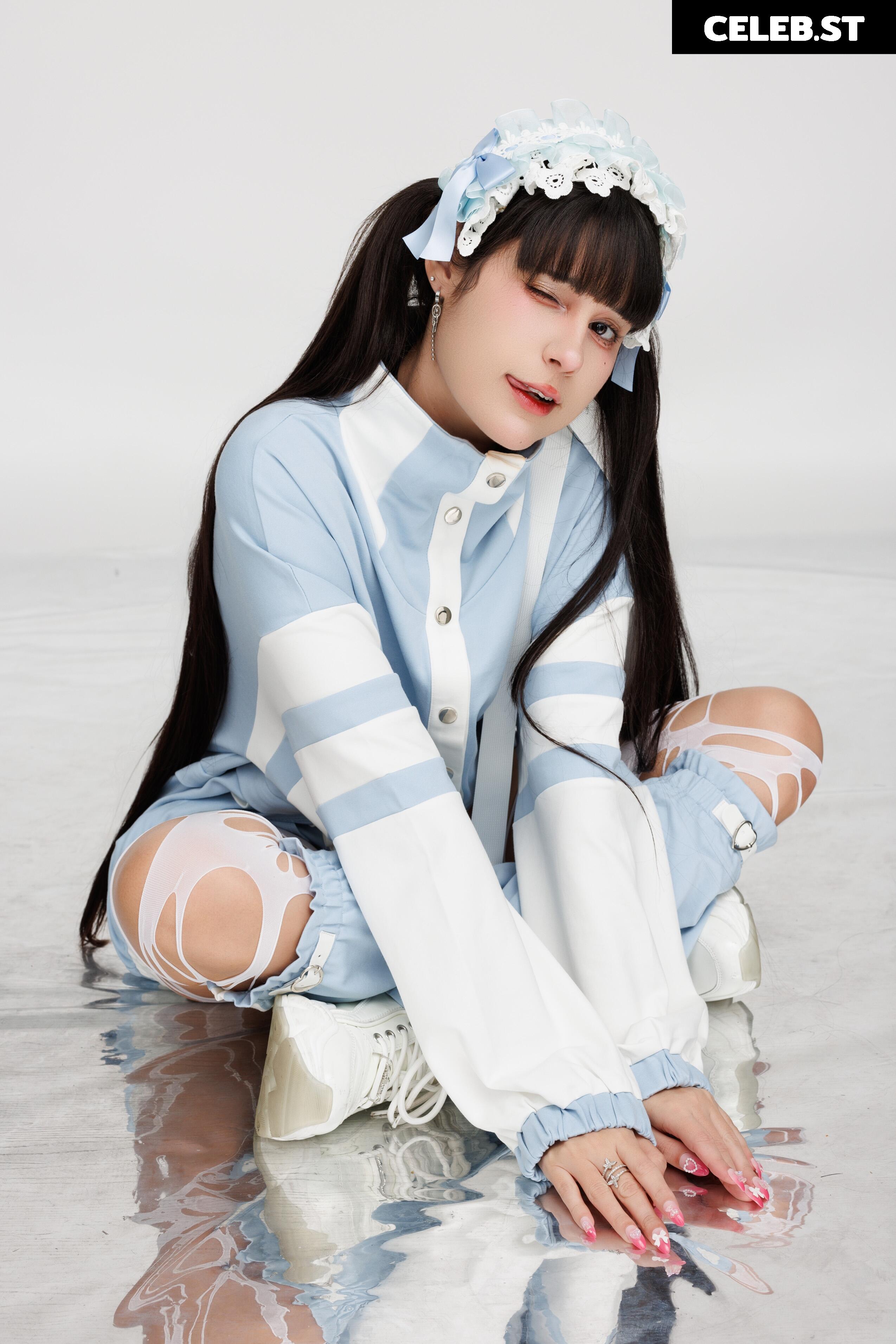 JeanWanWan Image 9870508